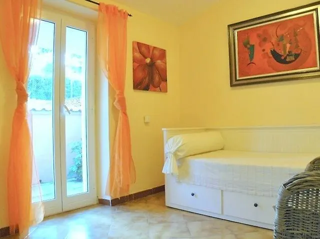 Villa D Apartments Marino
